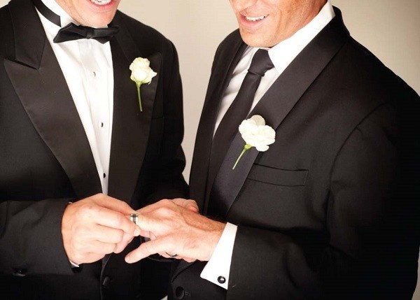 Đàn ông kết hôn đồng tính sống thọ hơn