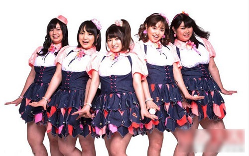 Nhóm nhạc nữ nặng tổng 381kg nổi tiếng Nhật Bản