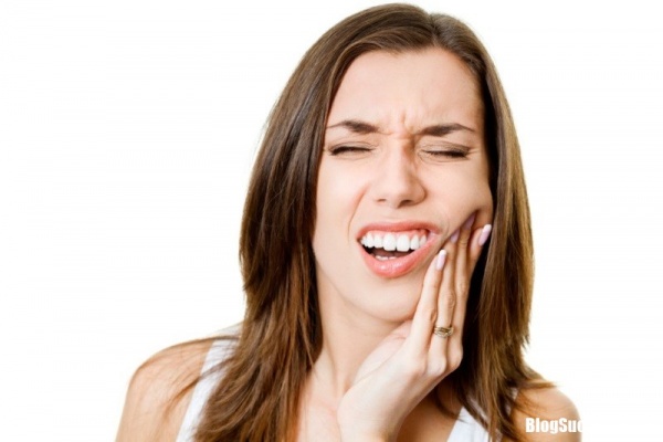 Mắc bệnh về răng miệng do đánh răng mà quên vệ sinh khu vực này