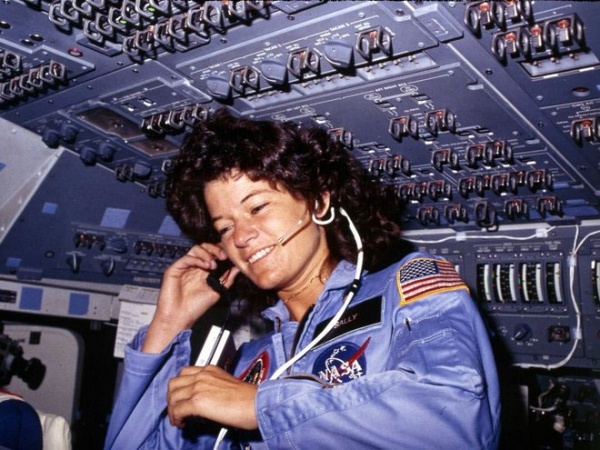 Những phụ nữ Mỹ đầu tiên được huấn luyện bay vào không gian 12